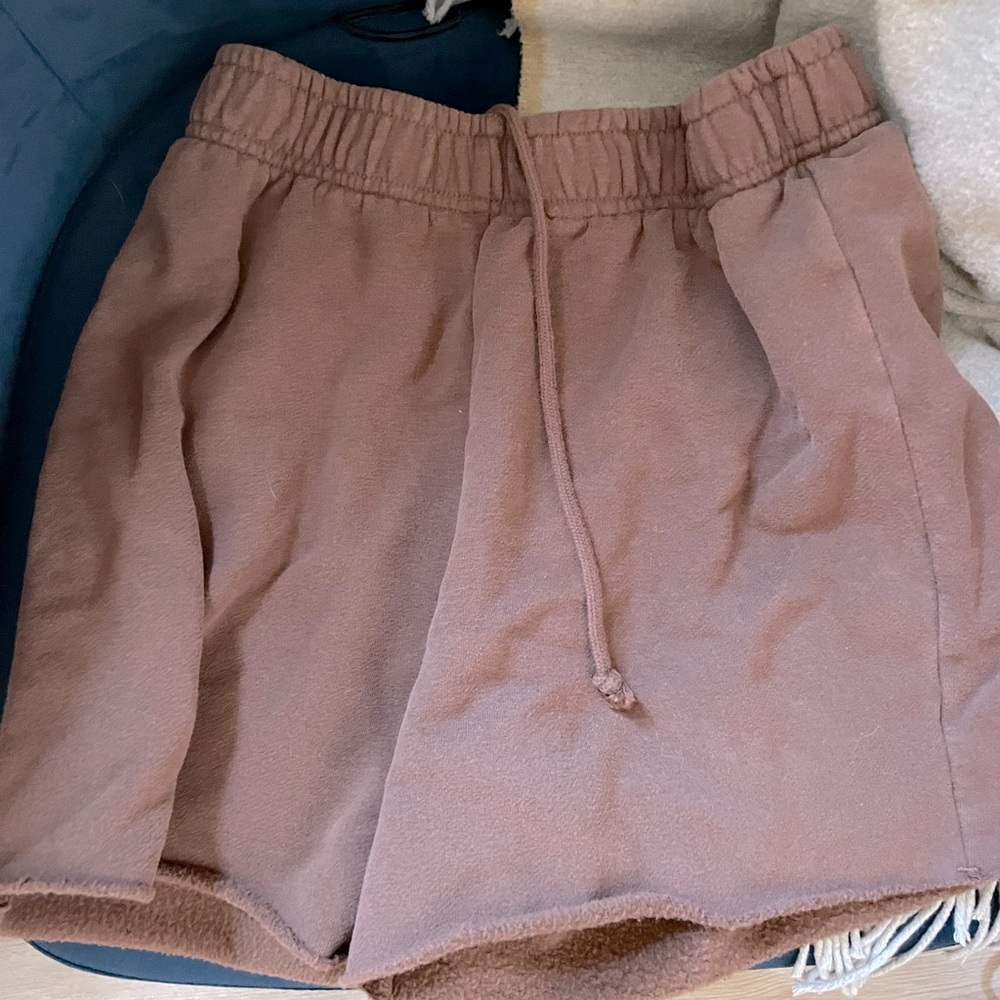 super comfy sweatshorts!!